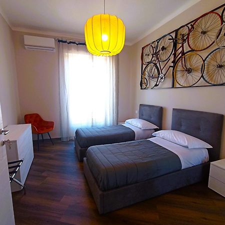 Hotel Mile Bari Exterior foto